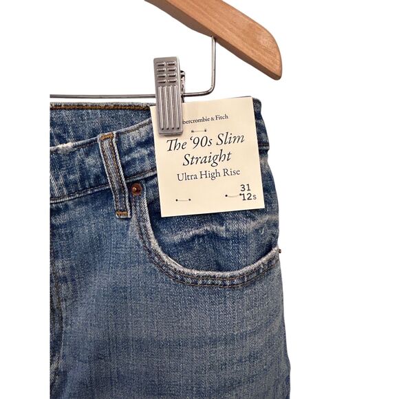 Abercrombie & Fitch Ultra High Rise 90s Slim Straight Jean NWT SIZE 31/12S - Picture 10 of 12